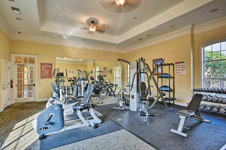 Building Photo - 8020 Tuscany Way