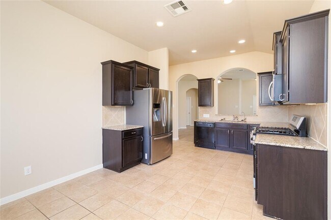 Building Photo - 21527 Cotton Valley Ln