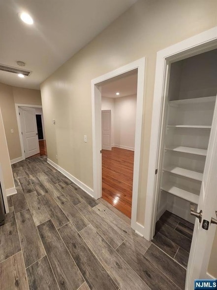 Building Photo - 229 E 24th St