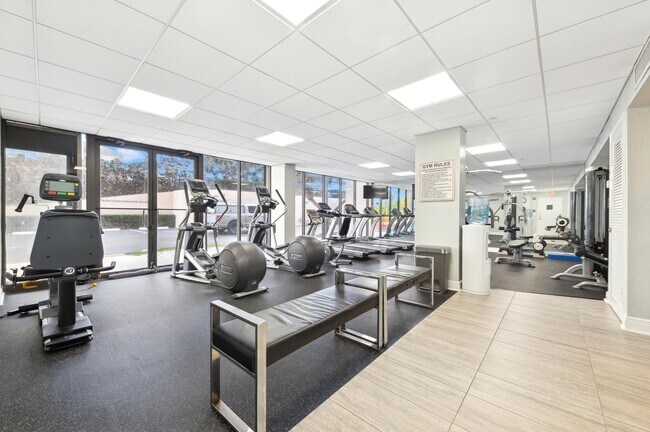 Building Photo - 4200 N Ocean Dr