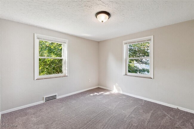 Building Photo - 20891 Priday Ave