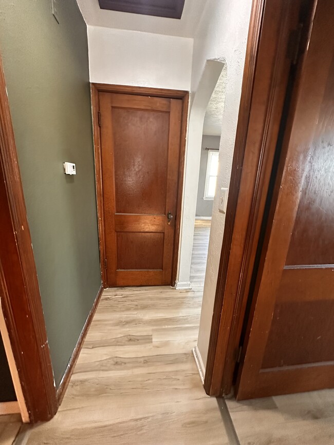 Hallway between primary bedroom and secondary - 1602 Ashland Ave