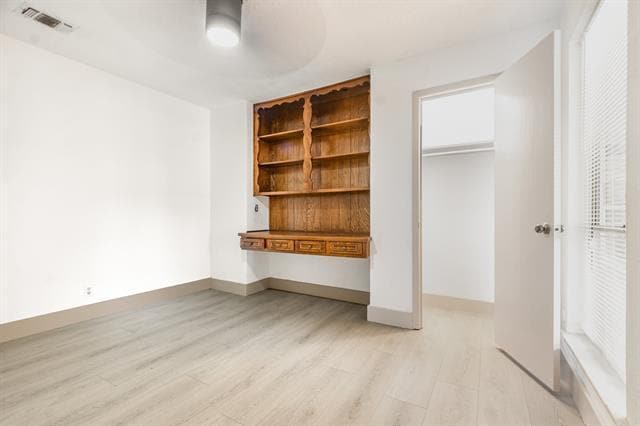 Building Photo - 210 Oak Forest Trail