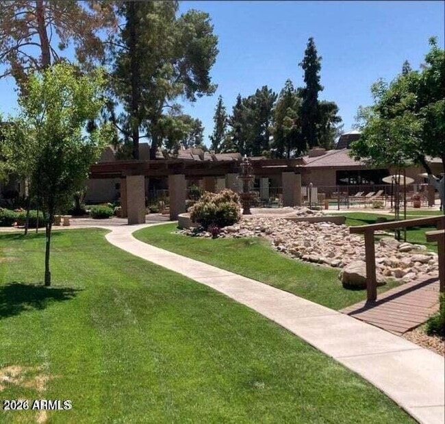 Building Photo - 7436 E Chaparral Rd