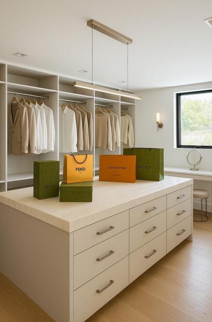 Building Photo - 2082 Via Casa Alta