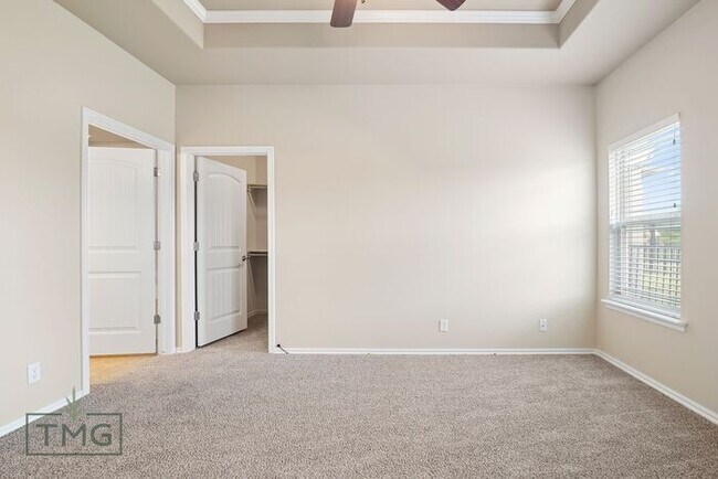 Building Photo - Luxury Gated Patio Home | 2 Bed, 2 Bath | Owasso, OK | Lawn Care Included