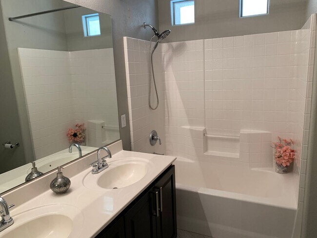 Building Photo - 90 Broken Putter Way