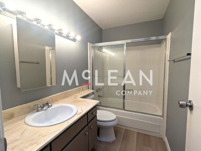 Building Photo - Spacious 4-Bedroom Condo in Indian Canyon Gardens – Palm Springs Living at Its Best!