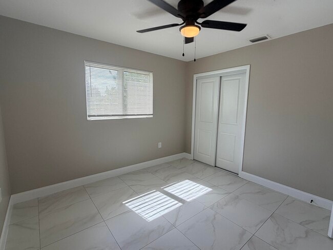 Building Photo - 6036 Westover Rd