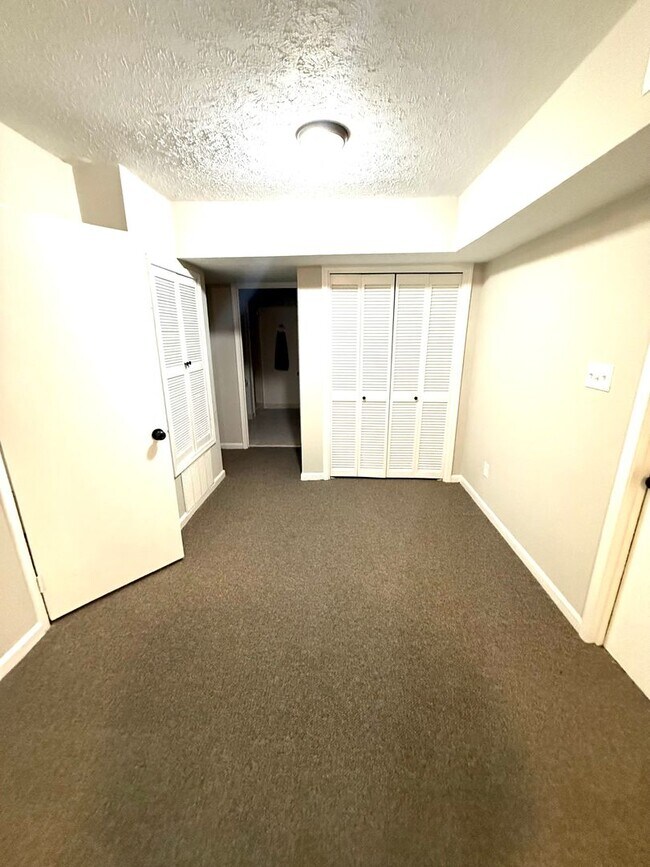 Building Photo - ** 4 Bed 3 Bath located in Prattville ** Call 334-366-9198 to schedule a self-tour. $500 credit t...