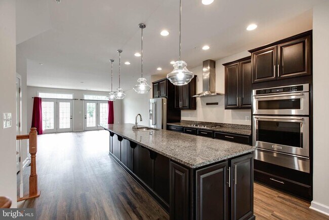 Building Photo - 7656 Telamon Wy