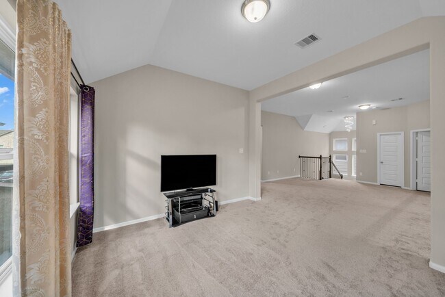 Building Photo - 2030 Woodland Pine Ct