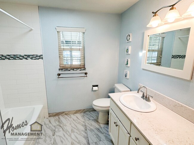 Building Photo - Homes Management 3bd, 1ba House for Rent