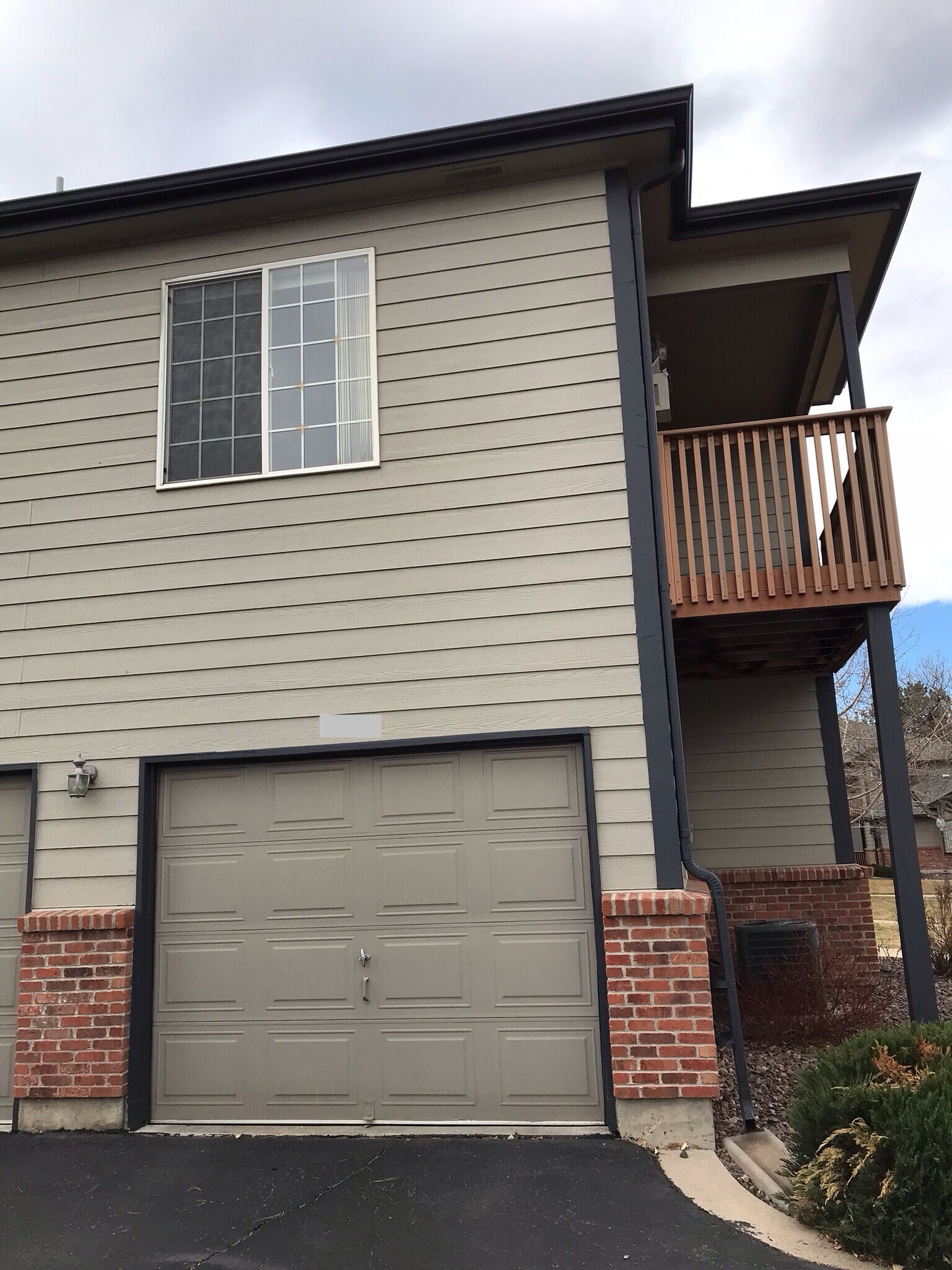 Building Photo - 960 W 112th Ave