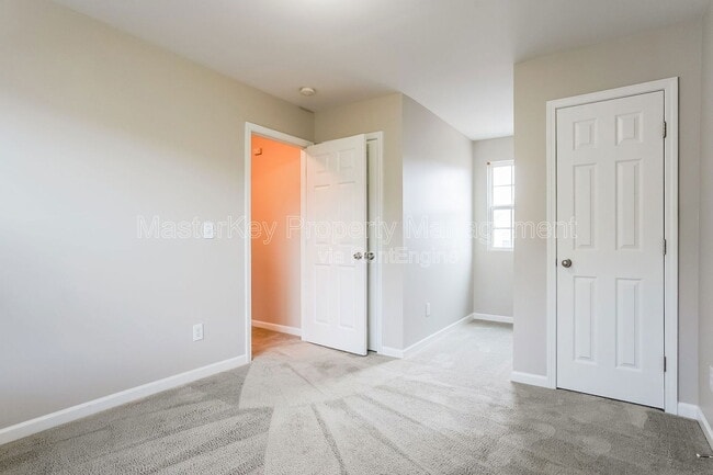 Building Photo - 1640 Extine Ln