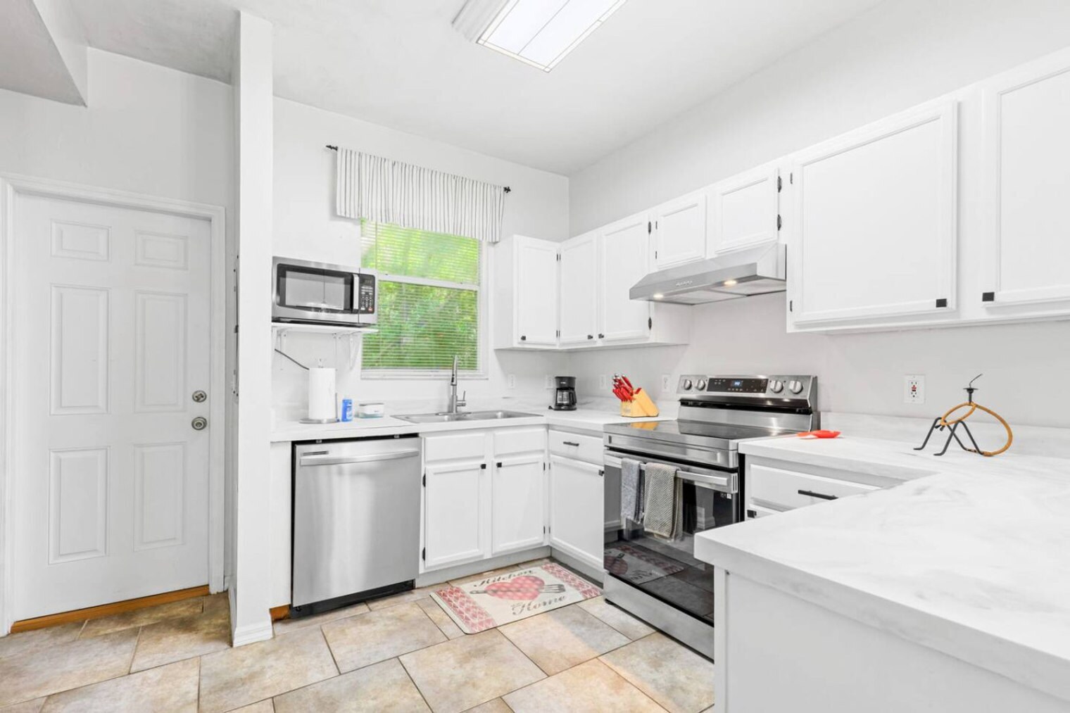 Building Photo - 4415 SW 34th St