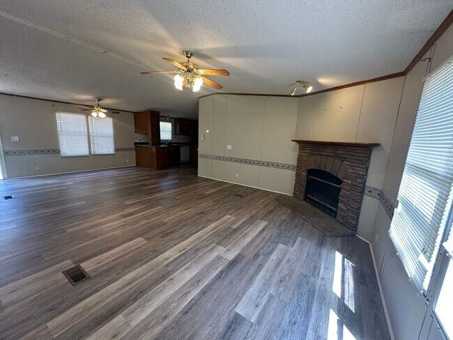 Building Photo - 16521 Timberwood