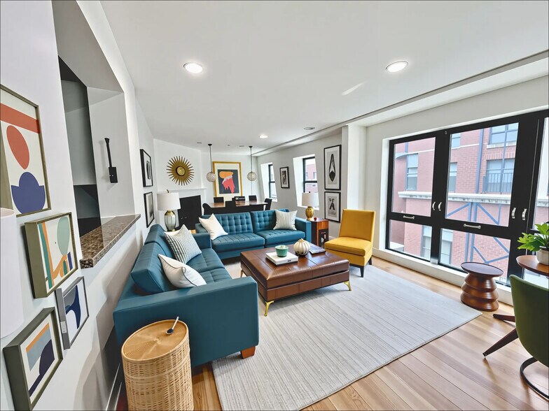 Building Photo - 1661-1663 Washington St. Unit 303