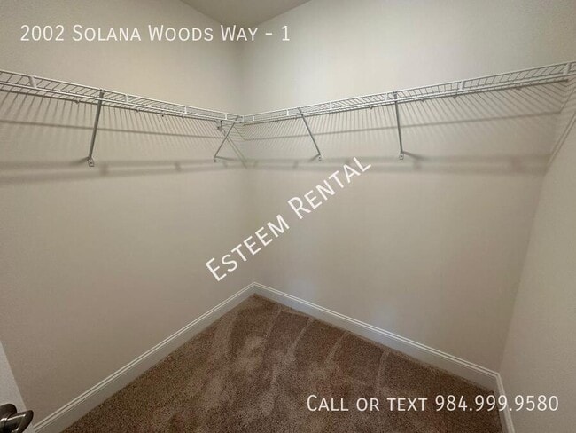 Building Photo - 2002 Solana Wds Dr