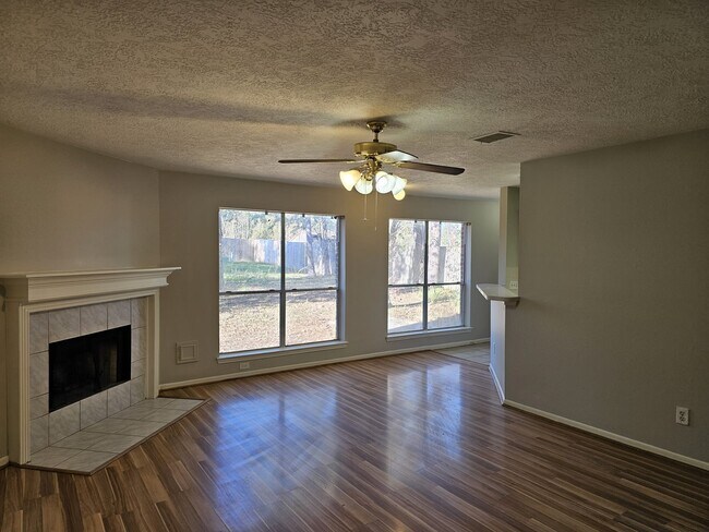 Building Photo - 3706 Nutwood Ln