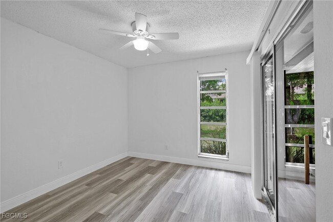 Building Photo - 6322 Royal Woods Dr