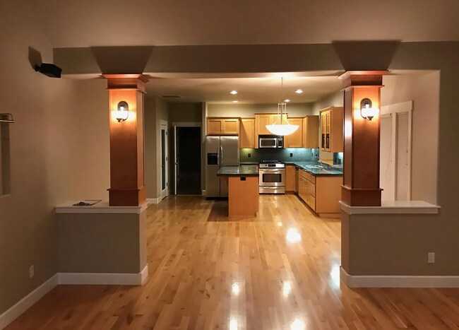 Building Photo - Home in NWX!!