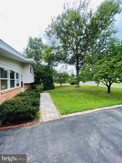 Building Photo - 5900 King James Dr