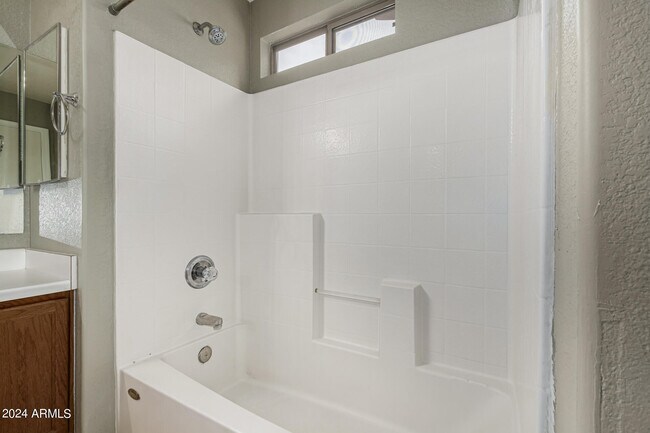 Building Photo - 1371 S Boulder St