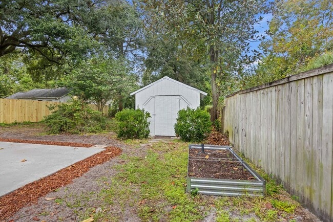 Building Photo - 4945 Durant Ave