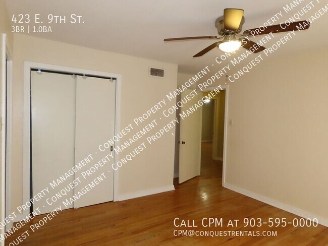 Building Photo - 423 E 9th St