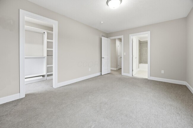 Building Photo - 8057 Pleasant Dr