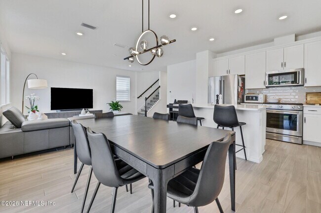 Building Photo - 72 Flintlock Ln