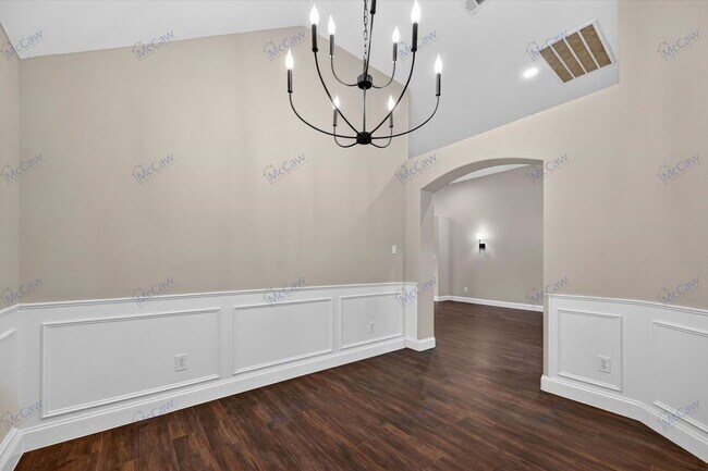 Building Photo - 739 Kilbridge Ln
