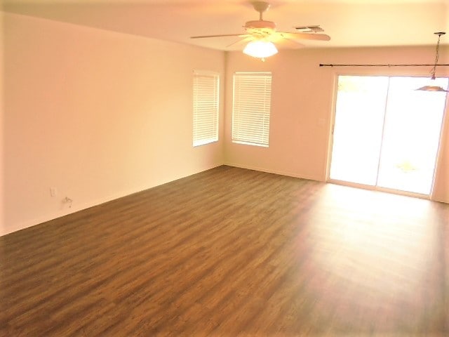 Building Photo - 12717 W Paradise Dr