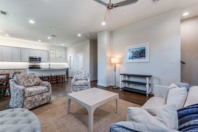 Building Photo - 5073 Gaston Ave