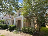 Building Photo - 3 Bedroom 2 1/2 Bathroom Townhome in the Gated community of Compass Bay