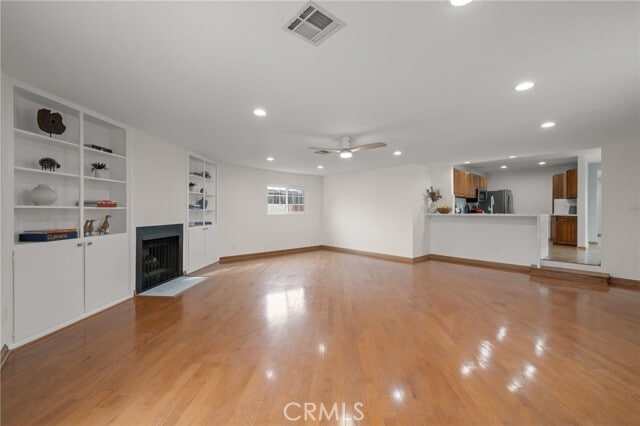 Building Photo - 5229 E Walkerton St