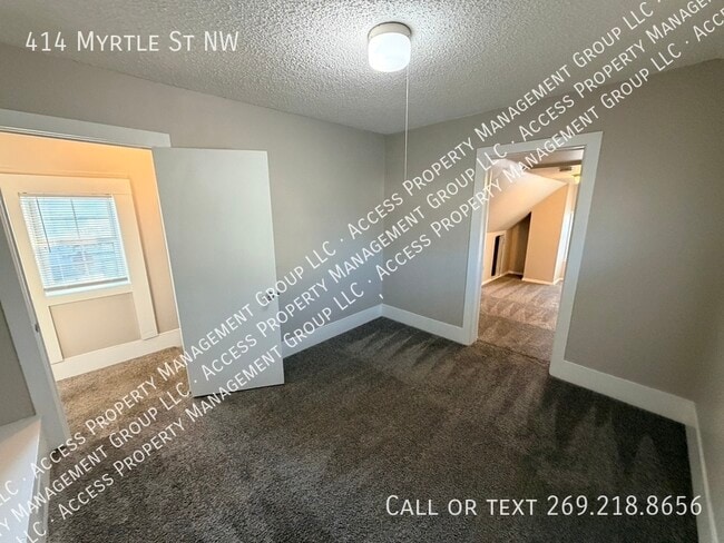 Building Photo - 414 Myrtle St NW