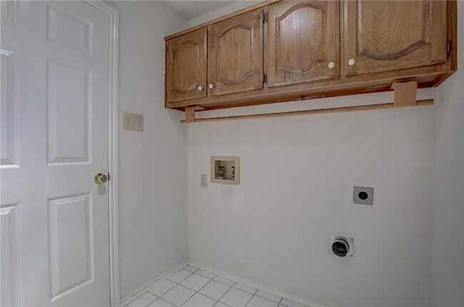 Building Photo - 3005 Warm Springs Ln