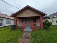 Building Photo - 1275 Doucette Ave