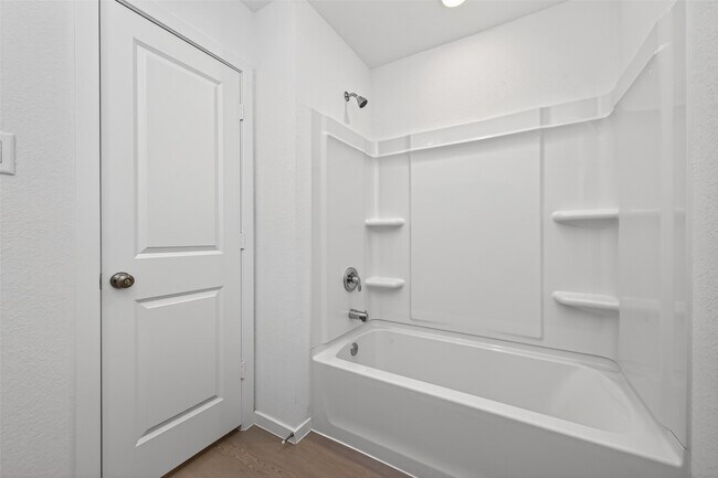 Building Photo - 6274 Alder Crk Dr