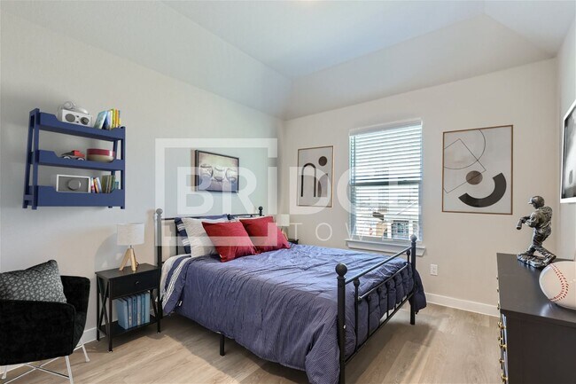 Building Photo - LIVINGSTON PLAN