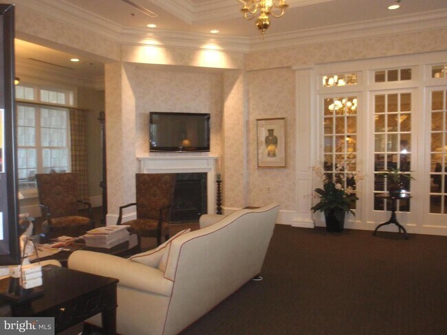 Building Photo - 20667 Golden Ridge Dr