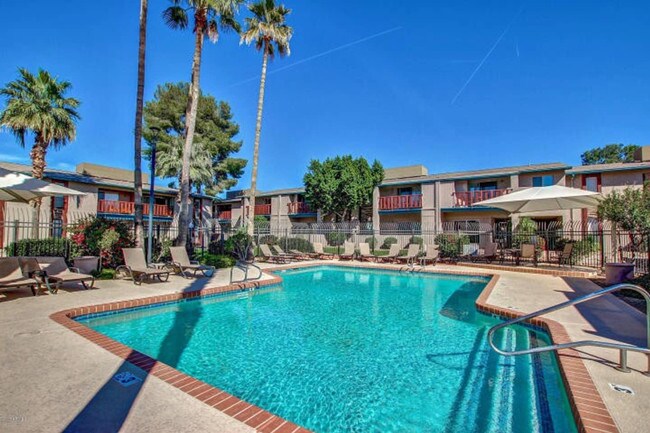 Building Photo - Scottsdale Park Place Condominium