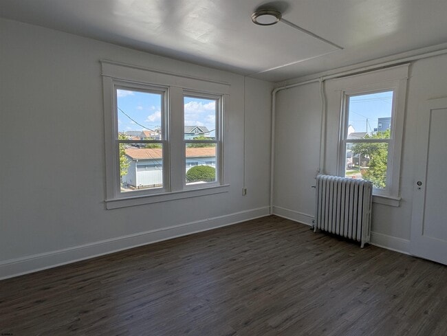Building Photo - 710 Sewell Ave