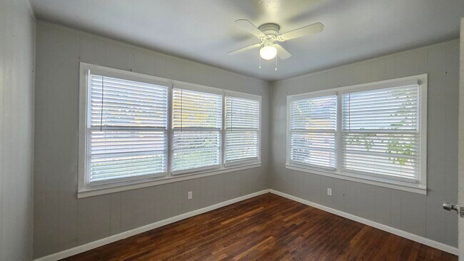 Building Photo - 4415 45th St