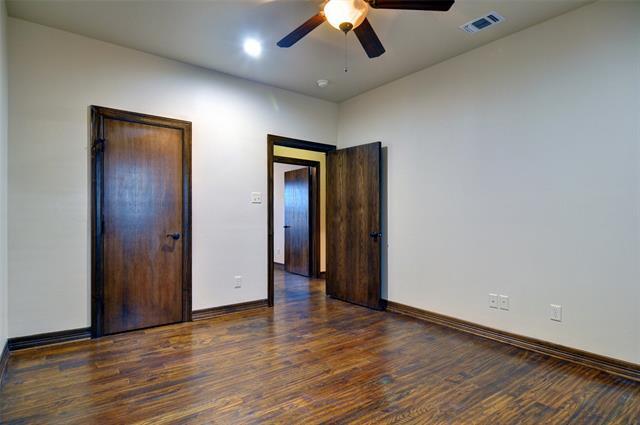 Building Photo - 3407 Penticost St