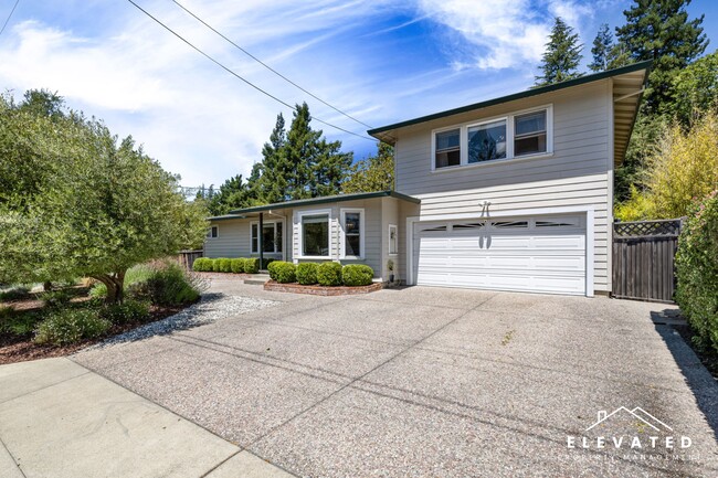 Primary Photo - 935 Norlee St
