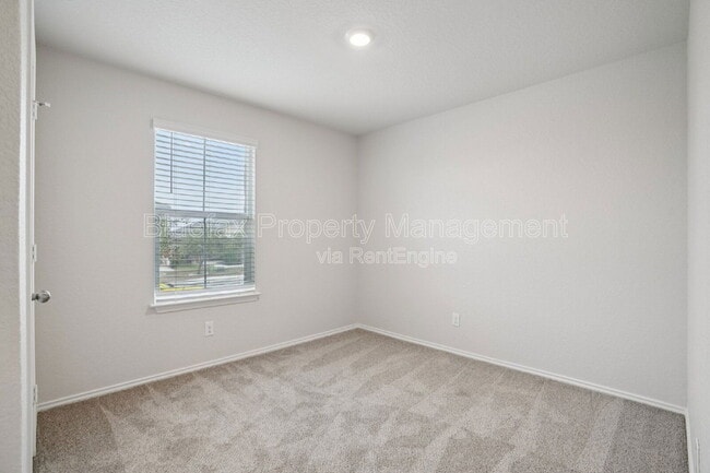 Building Photo - 3322 Stoney Knoll