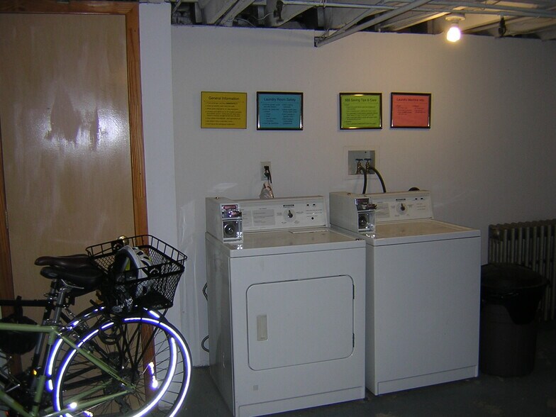 Laundry (and bicycle storage) - 4709 Rittenhouse St